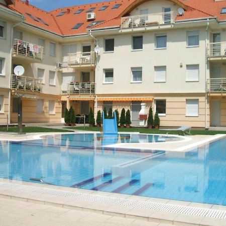 Mirage Wellness Apartman Hajduszoboszlo Exterior foto