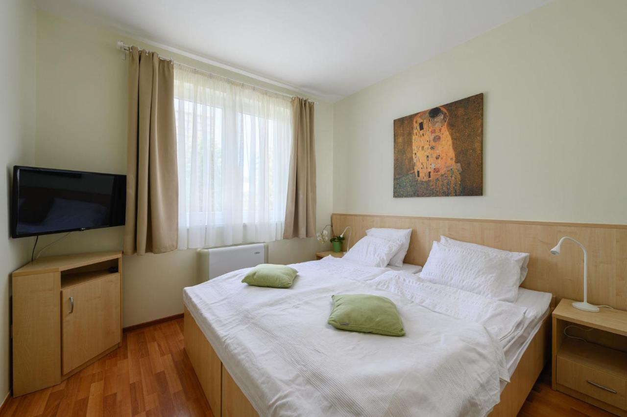 Mirage Wellness Apartman Hajduszoboszlo Exterior foto